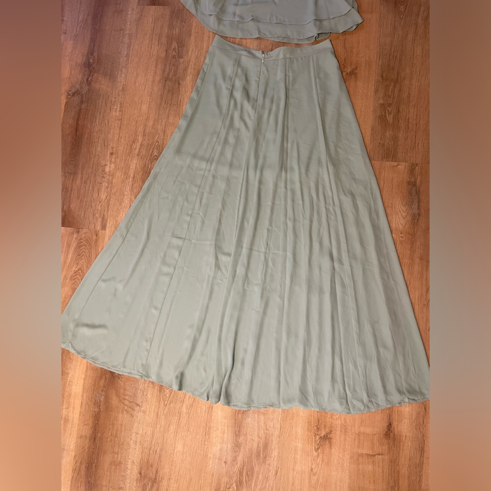 Show Me Your Mumu King’s Crop Top and Princess Di Maxi Skirt - Picture 5 of 10